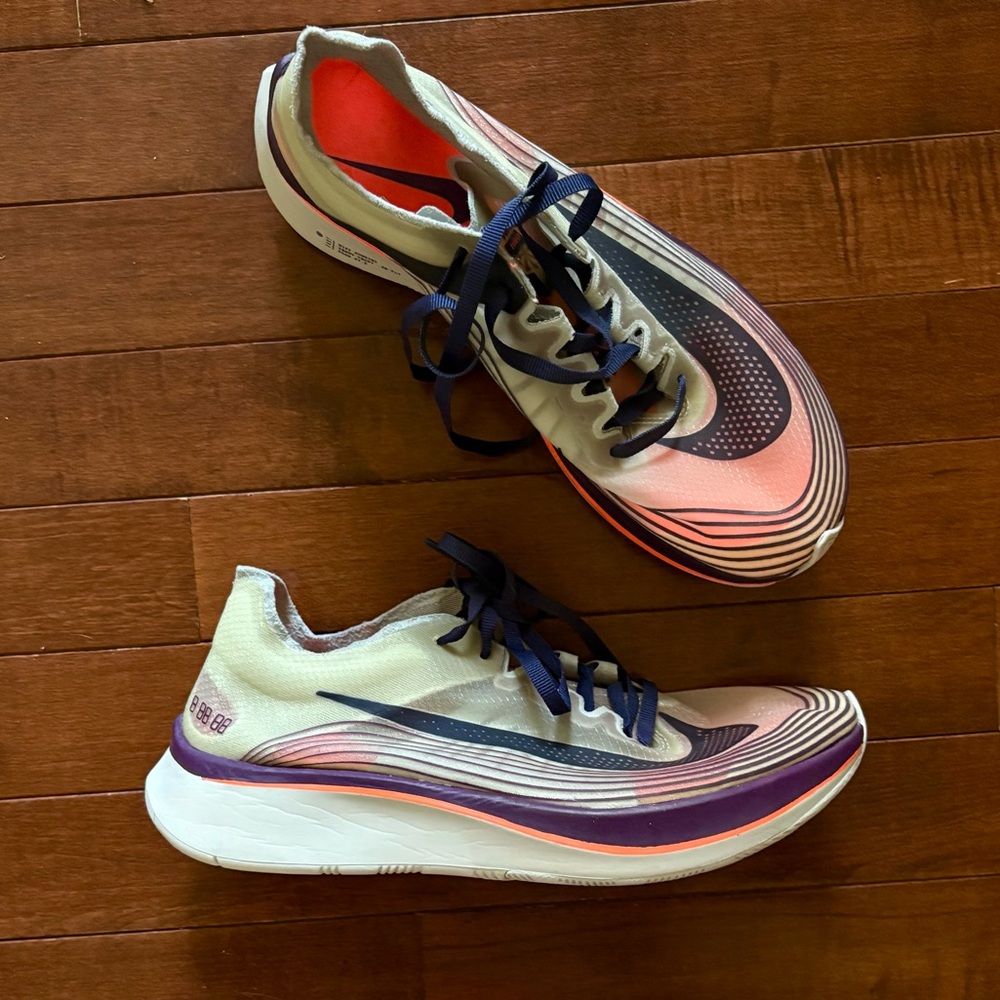 NWOT Nike Zoom Fly SP Translucent Running Shoes